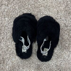 UGG Fluff Yeah Shearling Slide Sandals – Black – Toddler Size 10